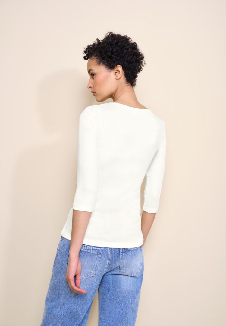  10108 off white