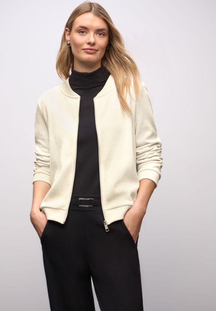 16351 soft beig