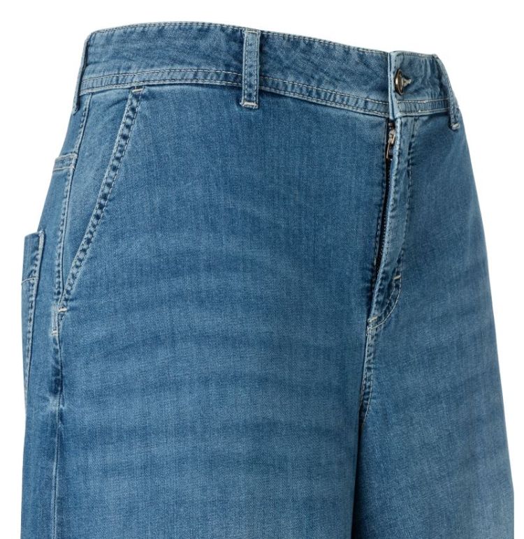  D589 authentic