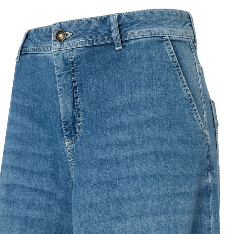  D589 authentic