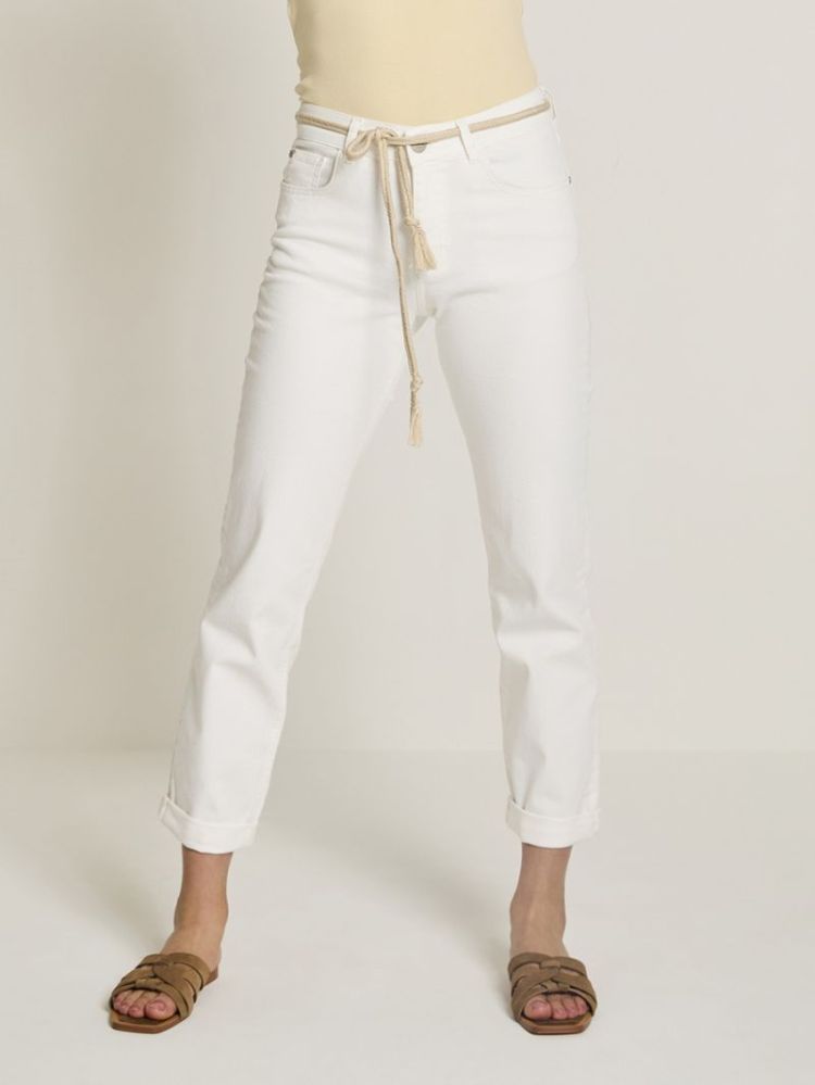  002 - White - L
