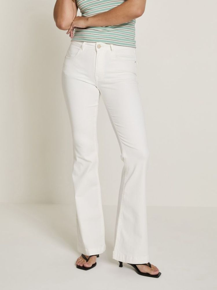  002 - White - L