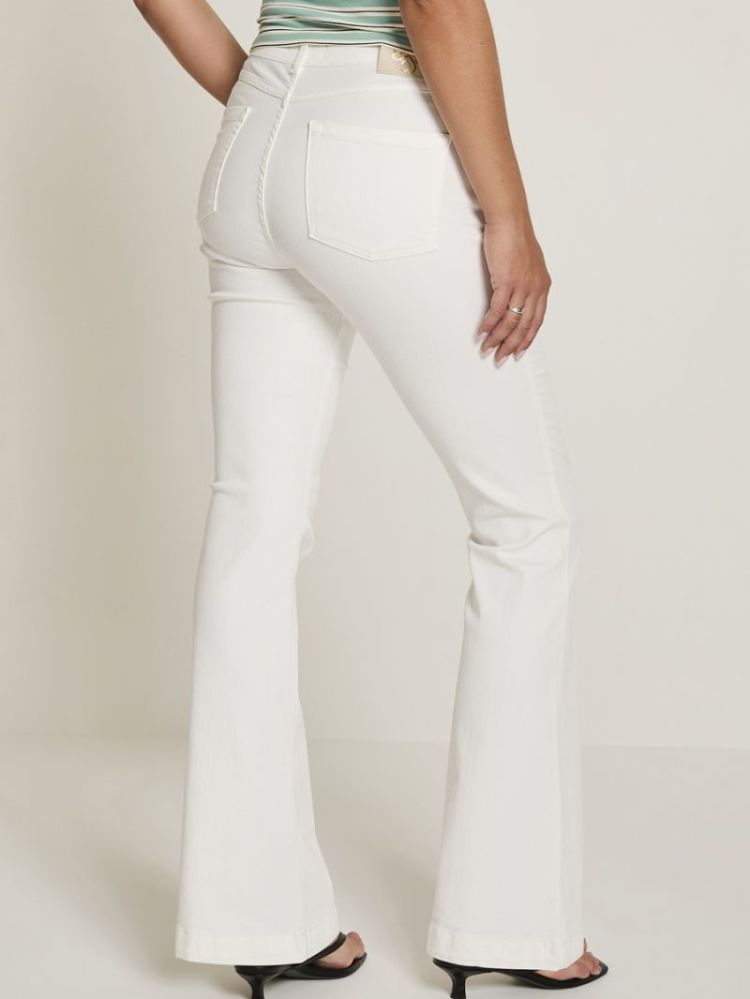  002 - White - L