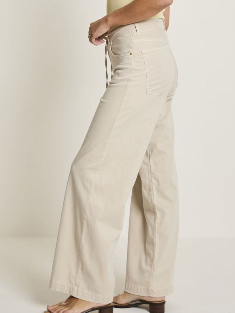 014 - Cream - L