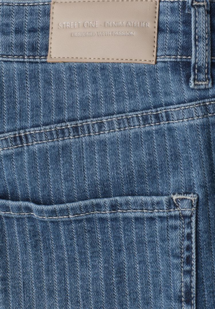  18226 Mid Blue