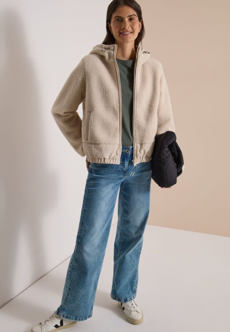  15641 teddy van