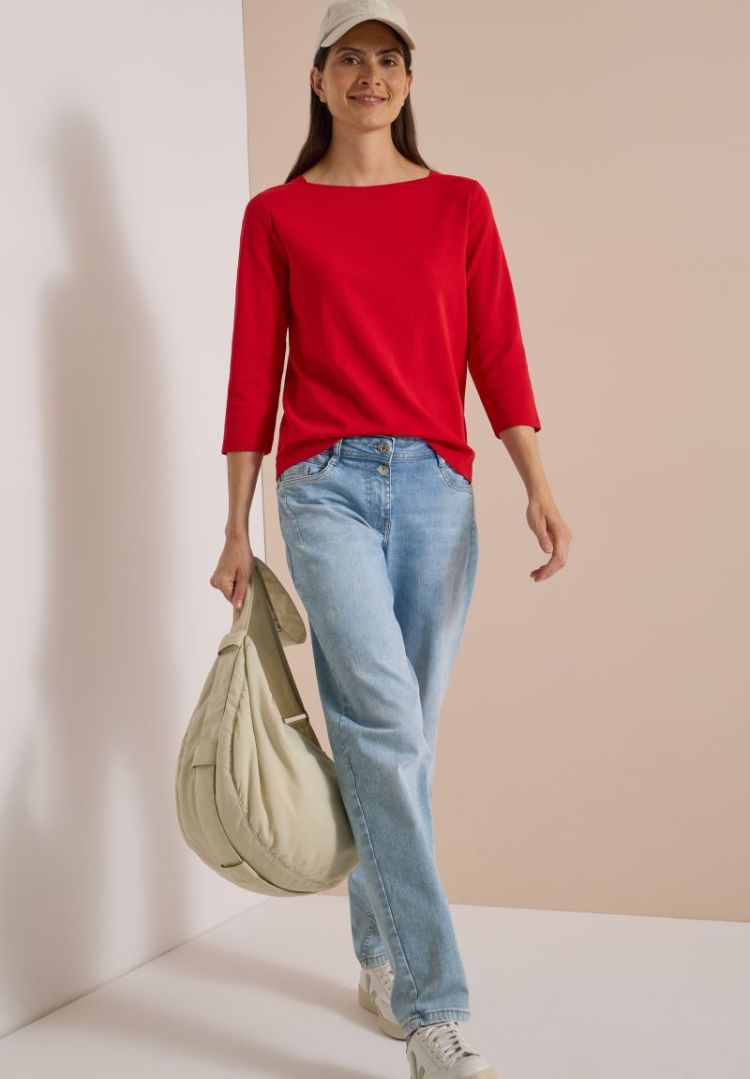  17902 flame red