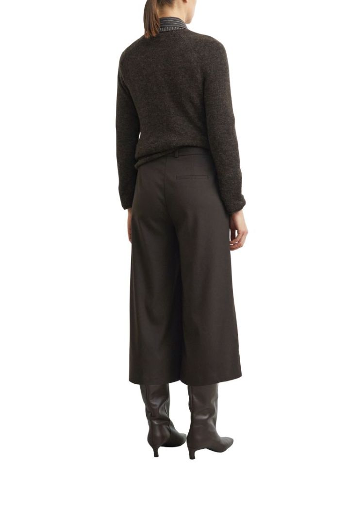 60261.SEA 609.1818017 89W0 BROWN
