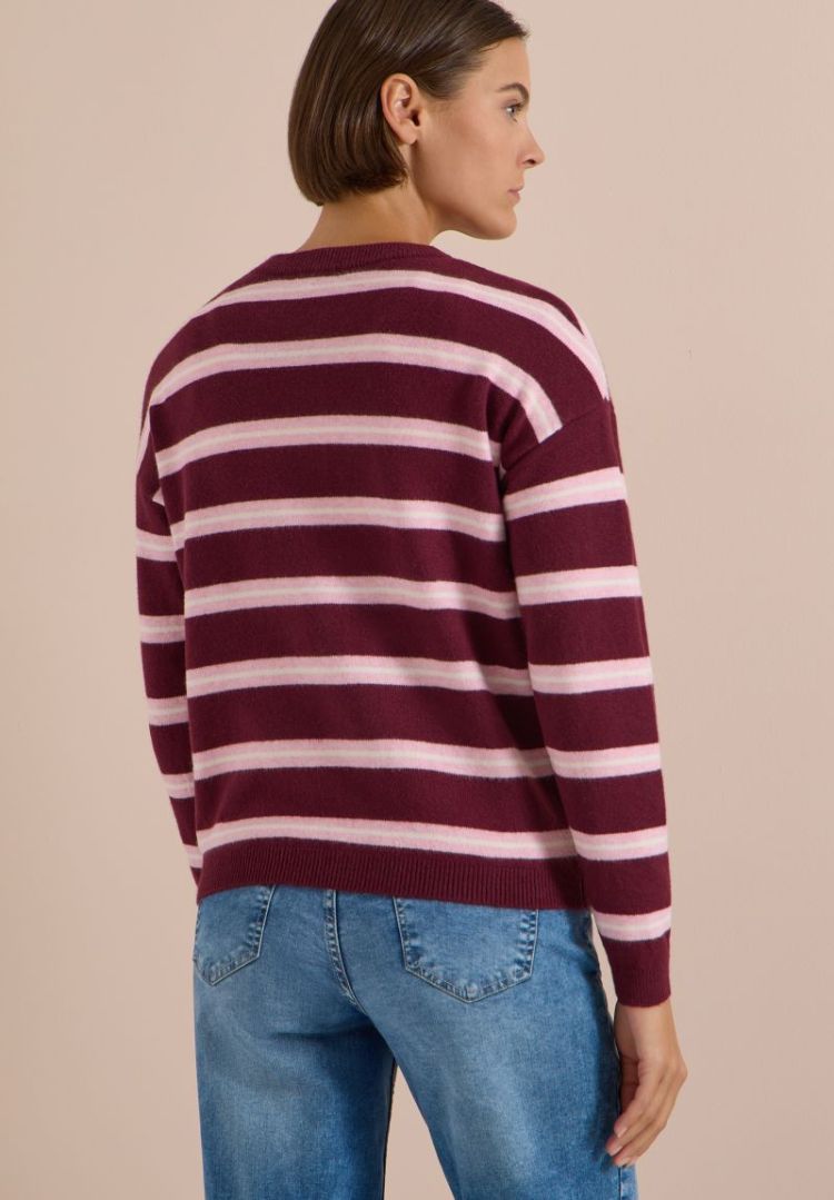  37903 red wine