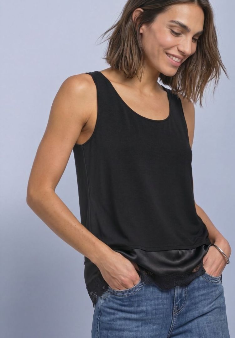 A325840 TOP W.DIAGONAL WOVEN B 10001 Black
