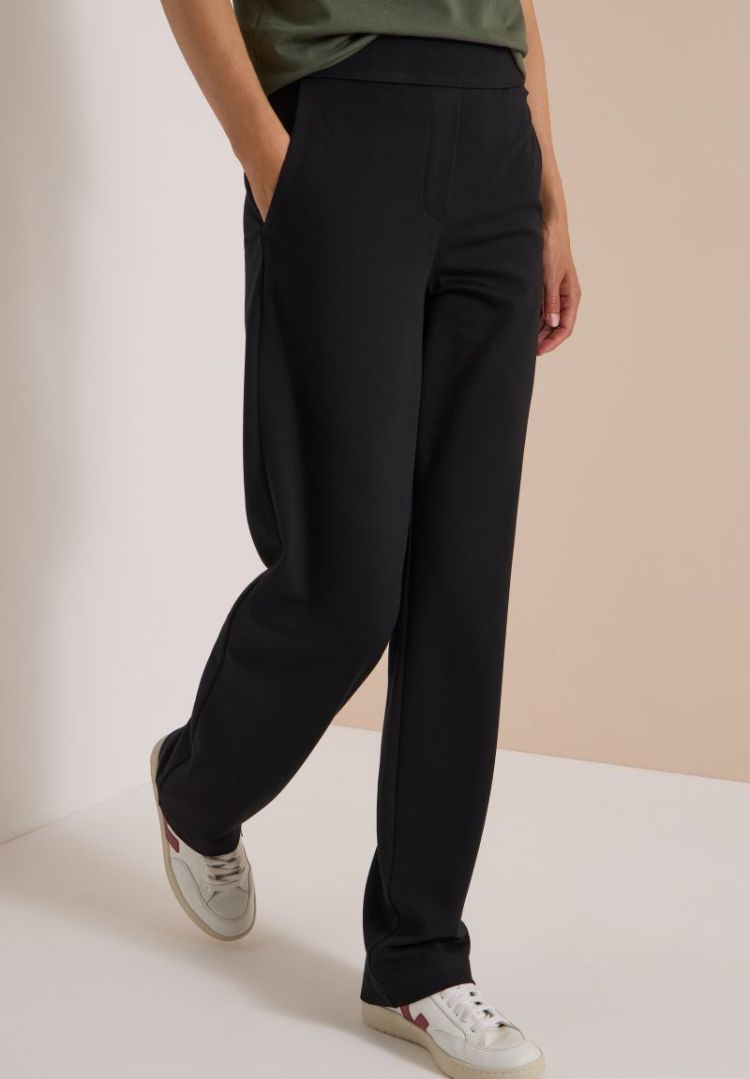  10001 Black